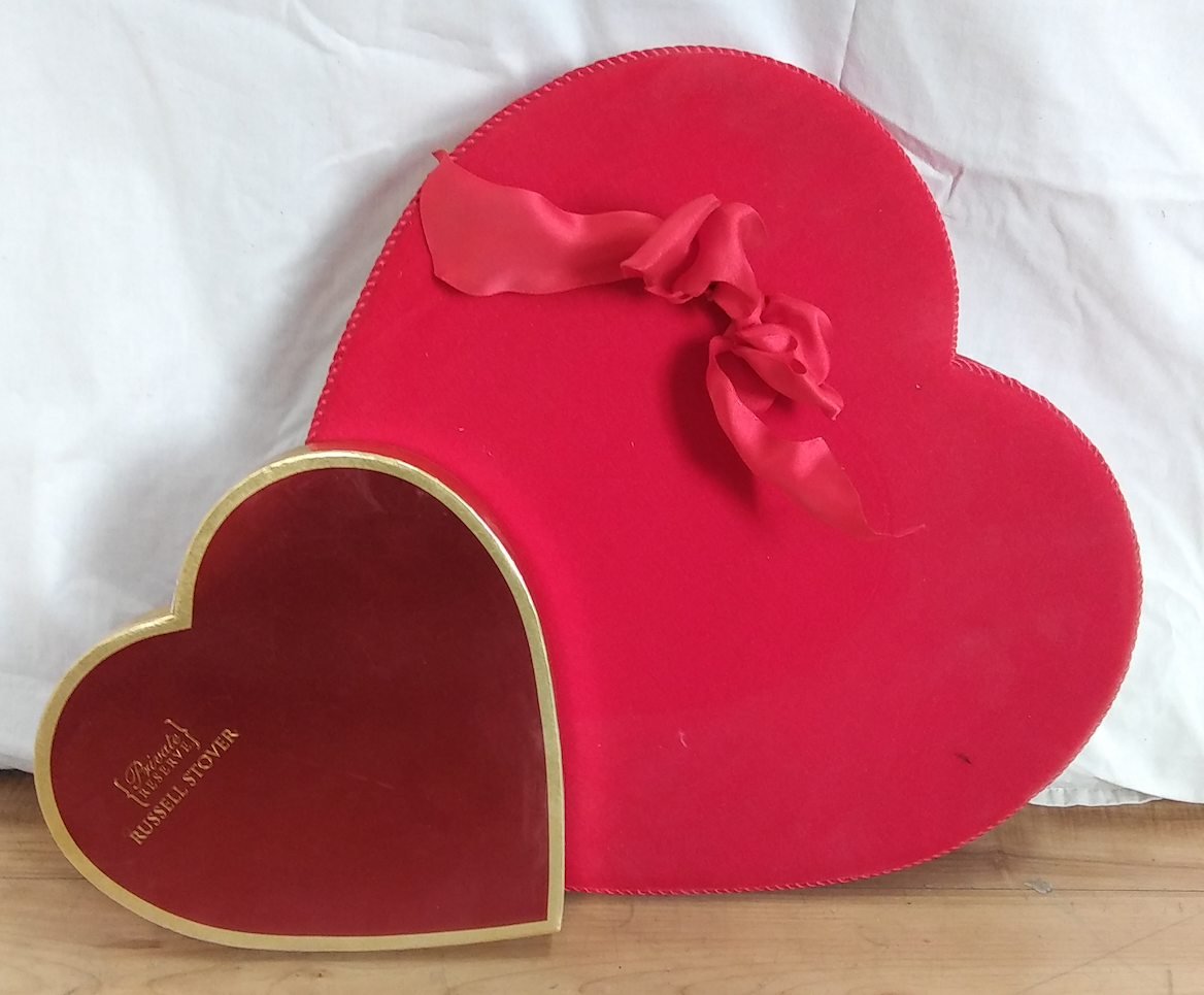 heart chocolate boxes