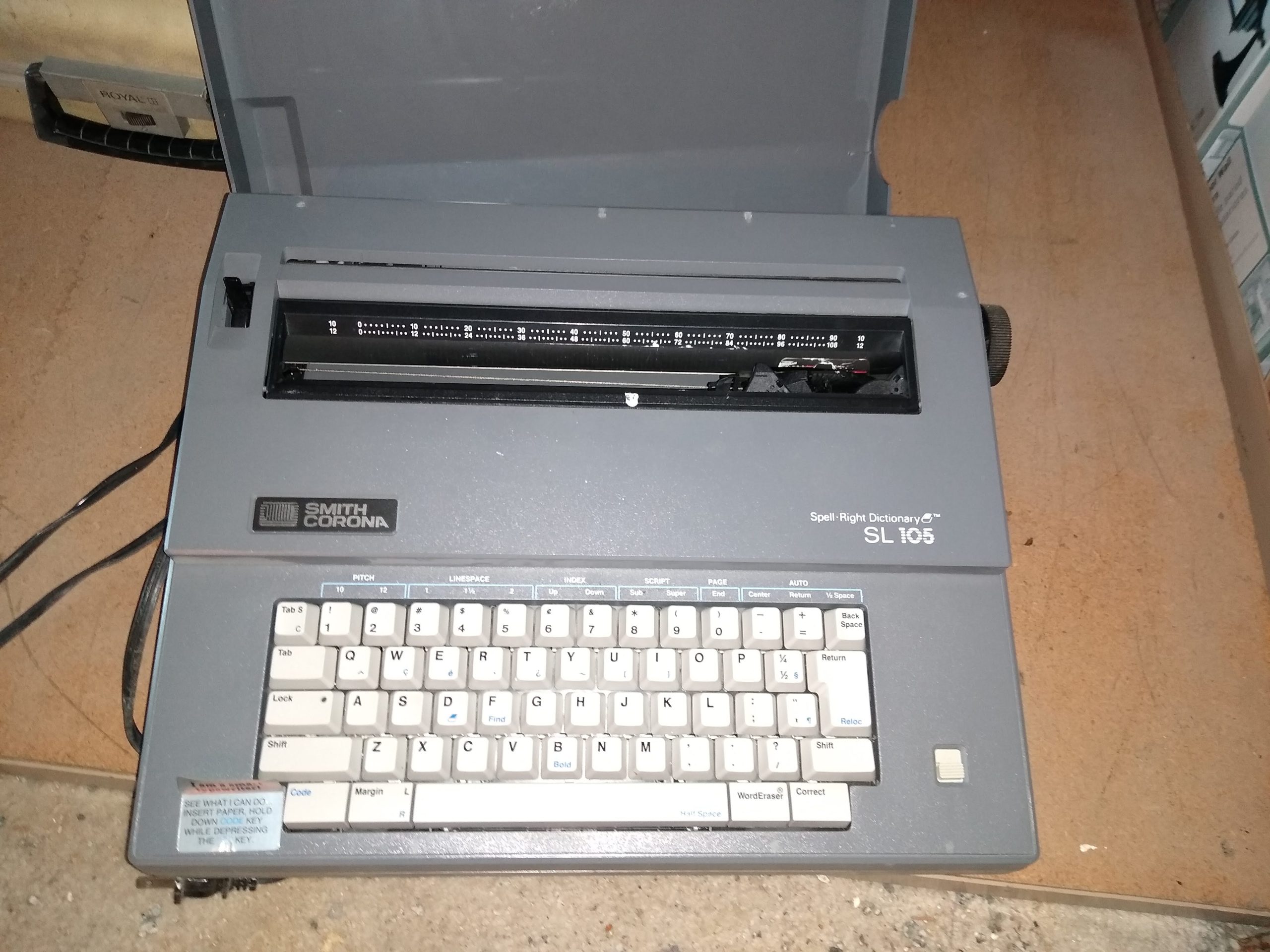 typewriter (80's)